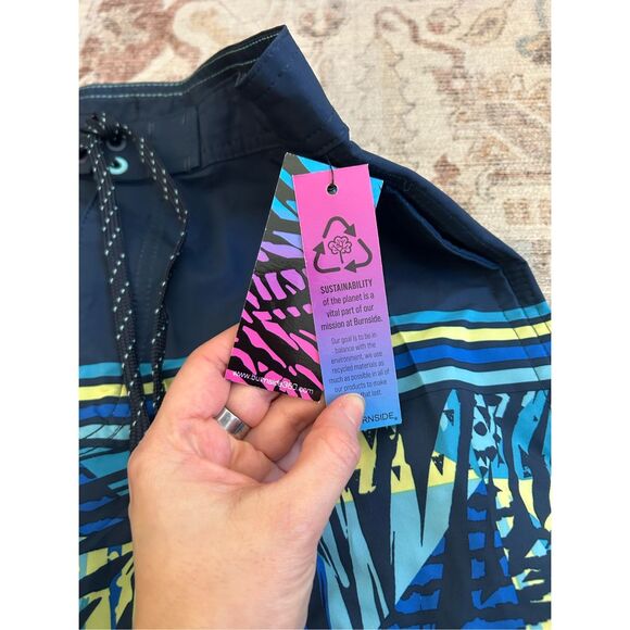 Burnside Men's 9.5" Board Shorts with Stretch, Sz 28 (Small) - Picture 2 of 7